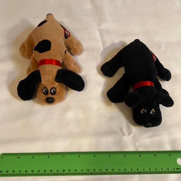 Set of 2 - Miniature Pound Puppies - Picture 1 of 5